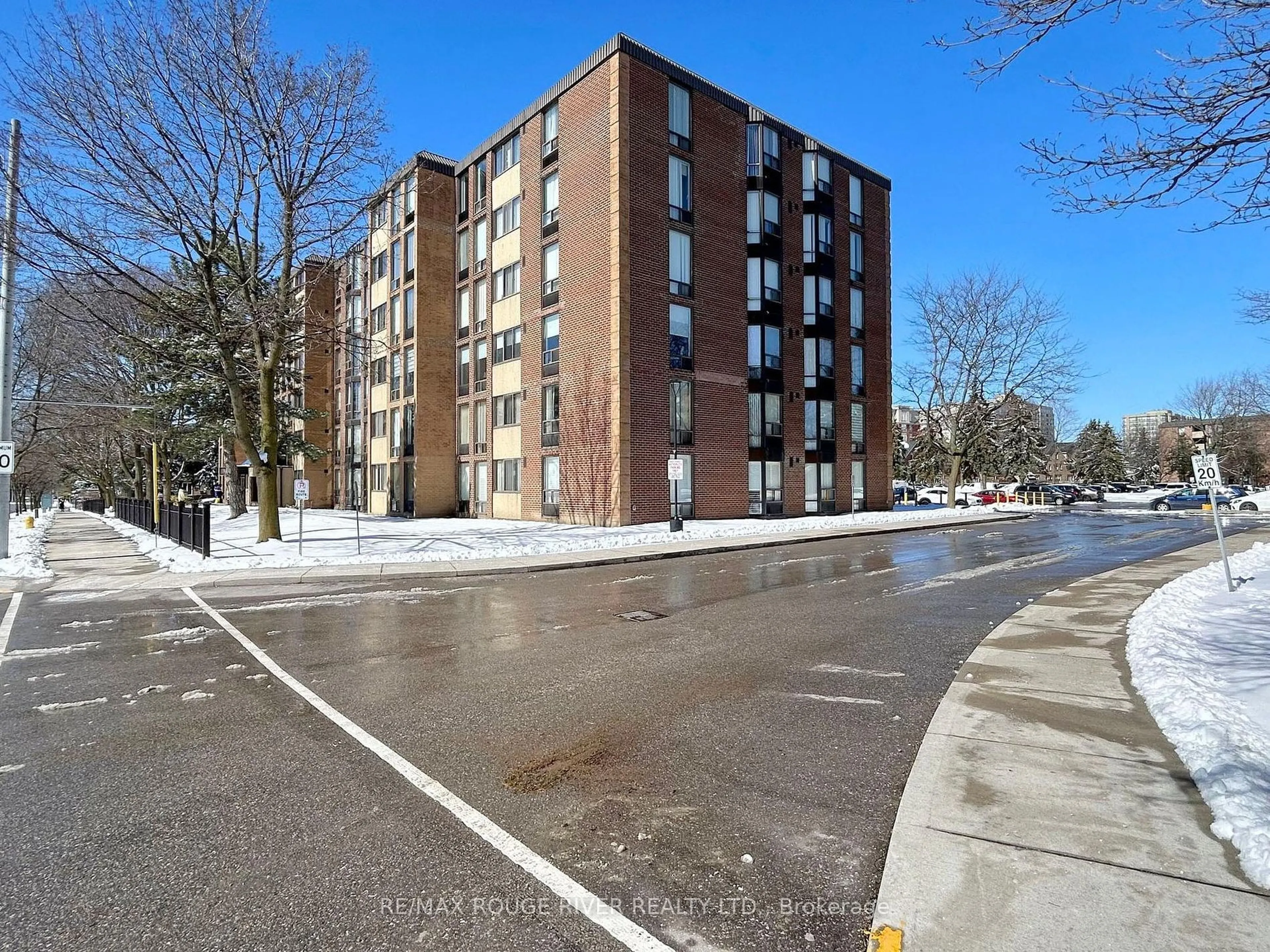 A pic from outside/outdoor area/front of a property/back of a property/a pic from drone, street for 1530 Pickering Pkwy #305, Pickering Ontario L1V 3V8