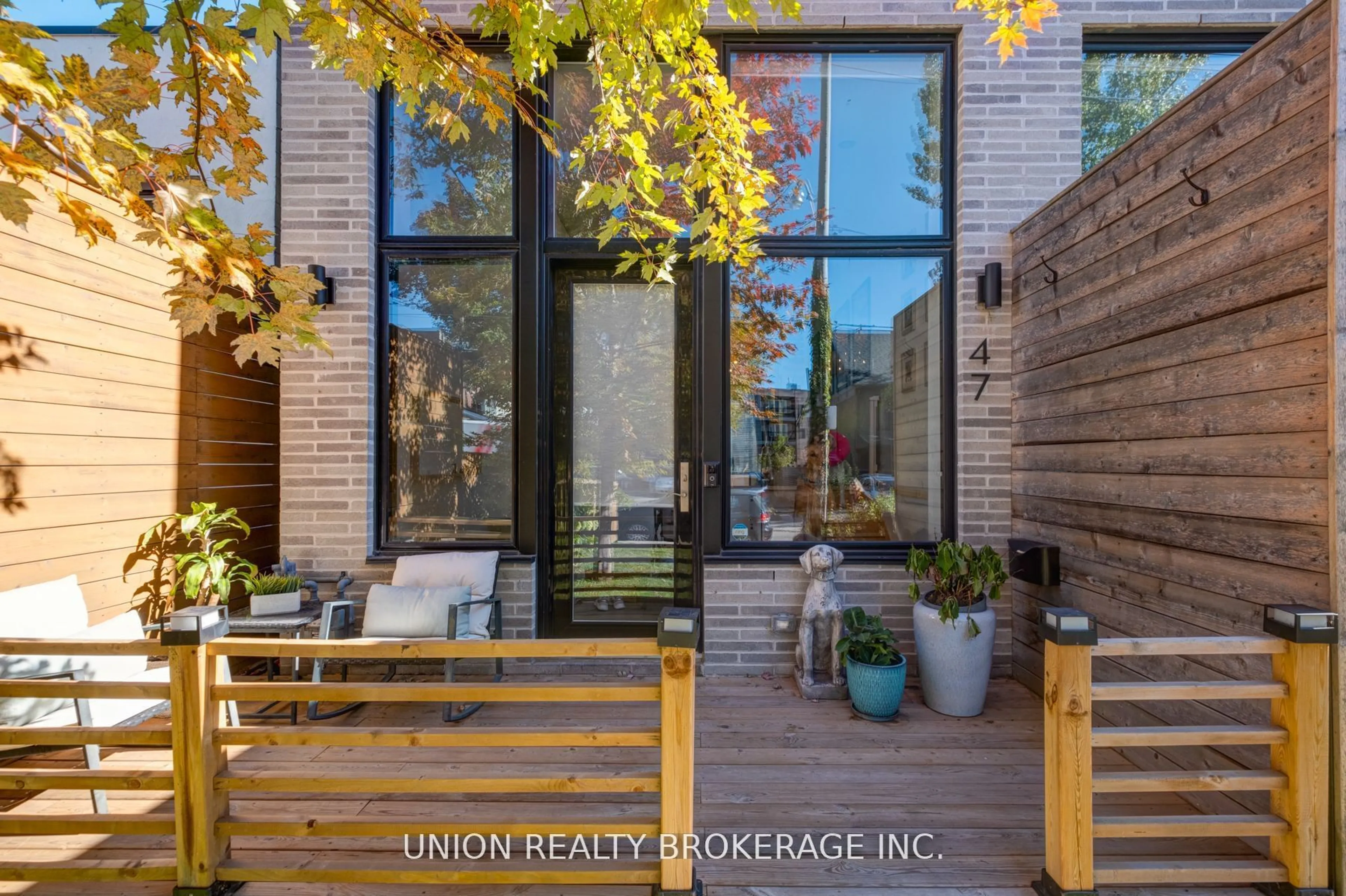 Indoor entryway for 47 Woodfield Rd, Toronto Ontario M4L 2W4