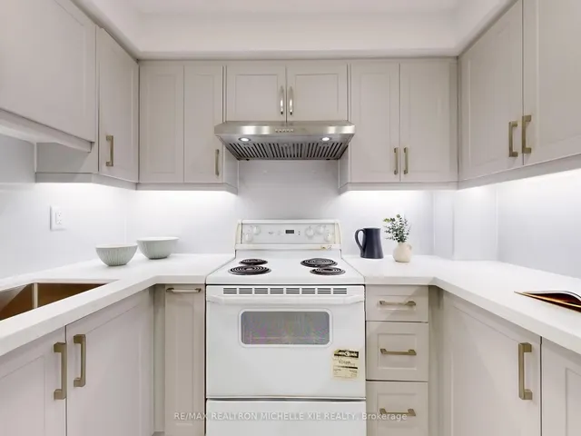 Additional property image - 130 Carolbreen Sq