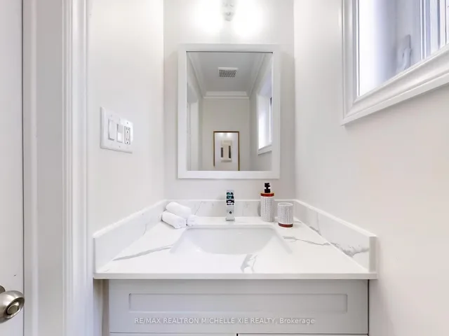 Additional property image - 130 Carolbreen Sq