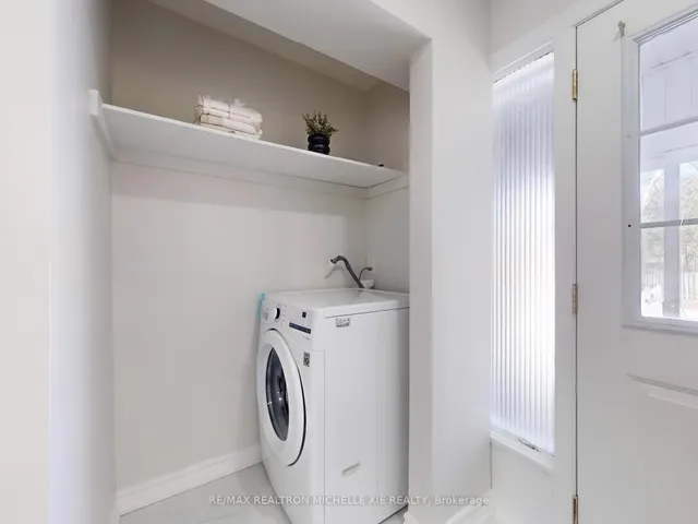 Additional property image - 130 Carolbreen Sq