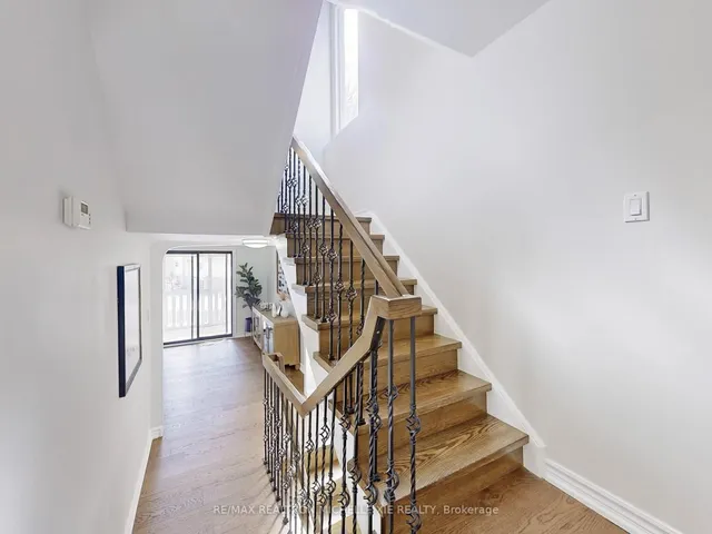 Additional property image - 130 Carolbreen Sq