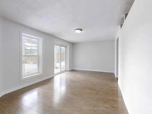 Additional property image - 130 Carolbreen Sq