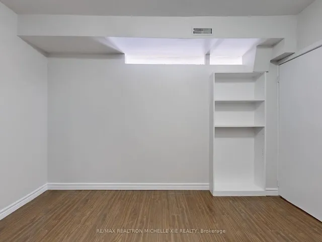 Additional property image - 130 Carolbreen Sq