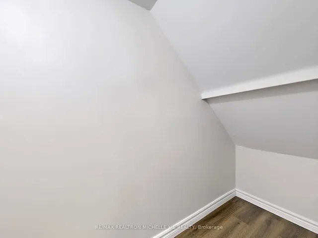 Additional property image - 130 Carolbreen Sq