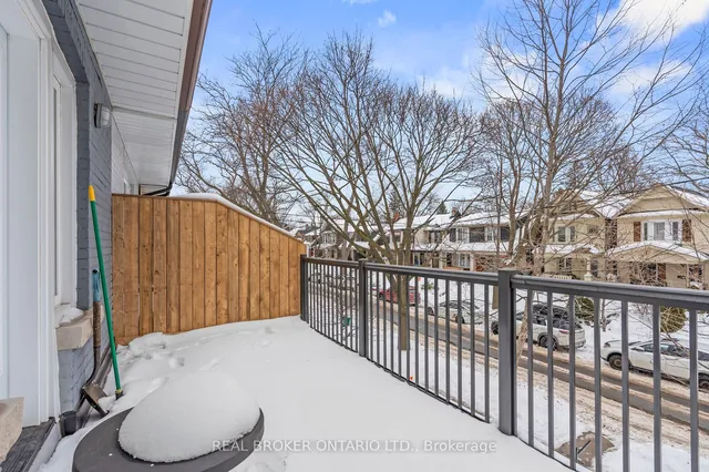 Additional property image - 32 Monarch Park Ave