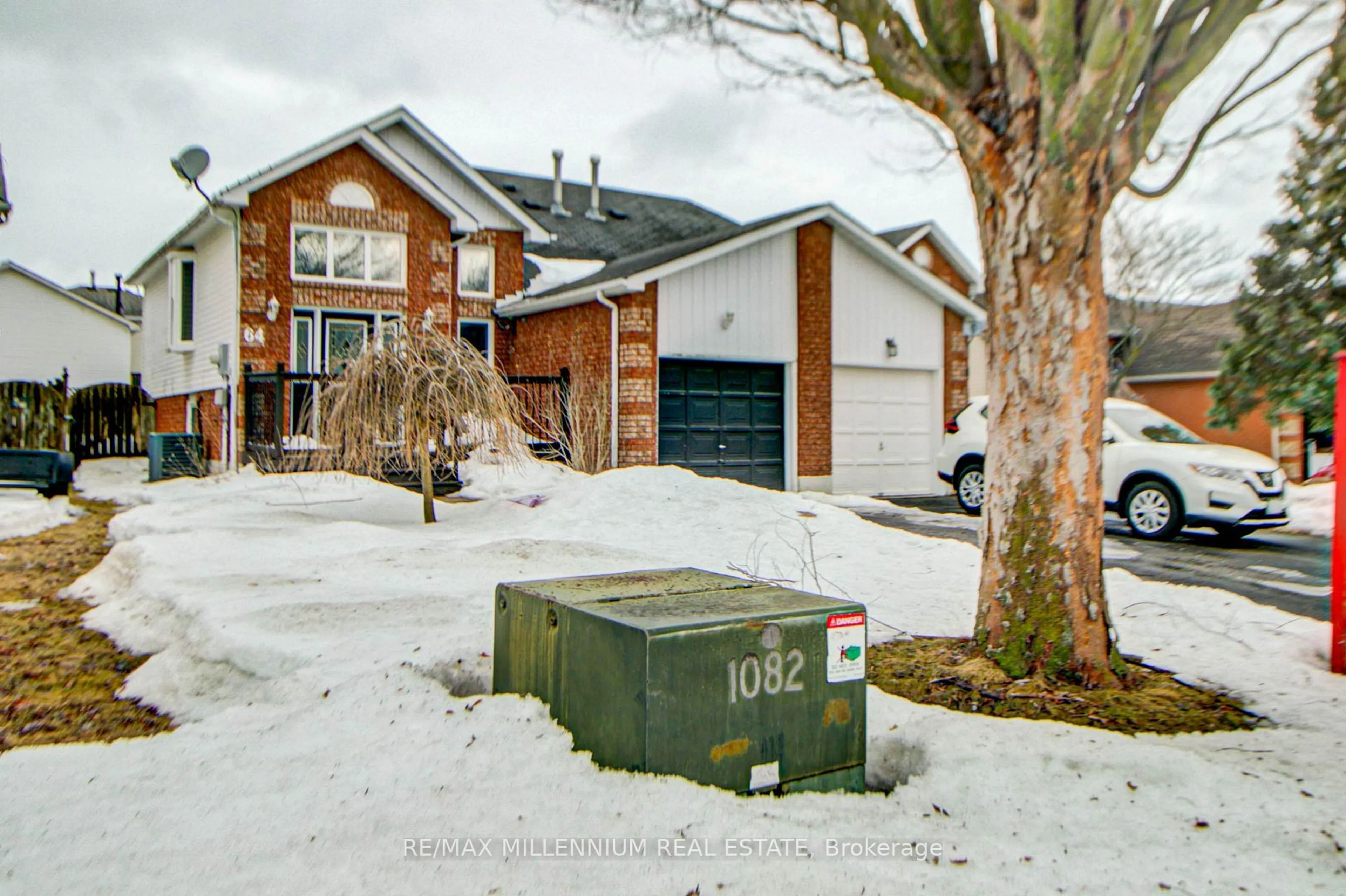 A pic from outside/outdoor area/front of a property/back of a property/a pic from drone, street for 64 Fenwick Ave, Clarington Ontario L1C 4S1