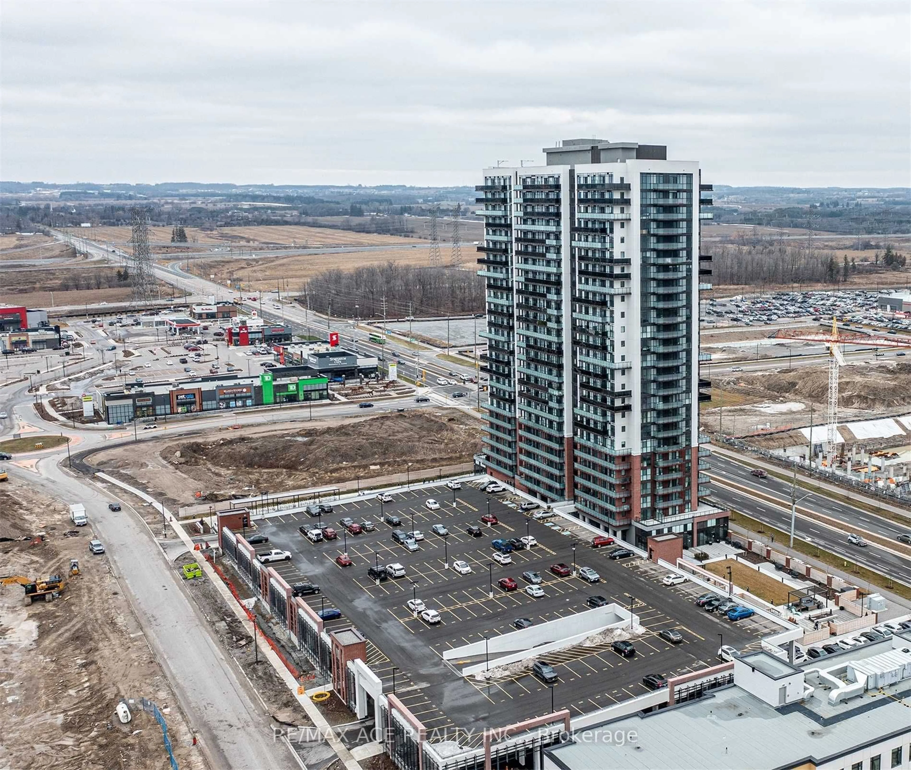 A pic from outside/outdoor area/front of a property/back of a property/a pic from drone, building for 2550 Simcoe St #1402, Oshawa Ontario L1L 0R5