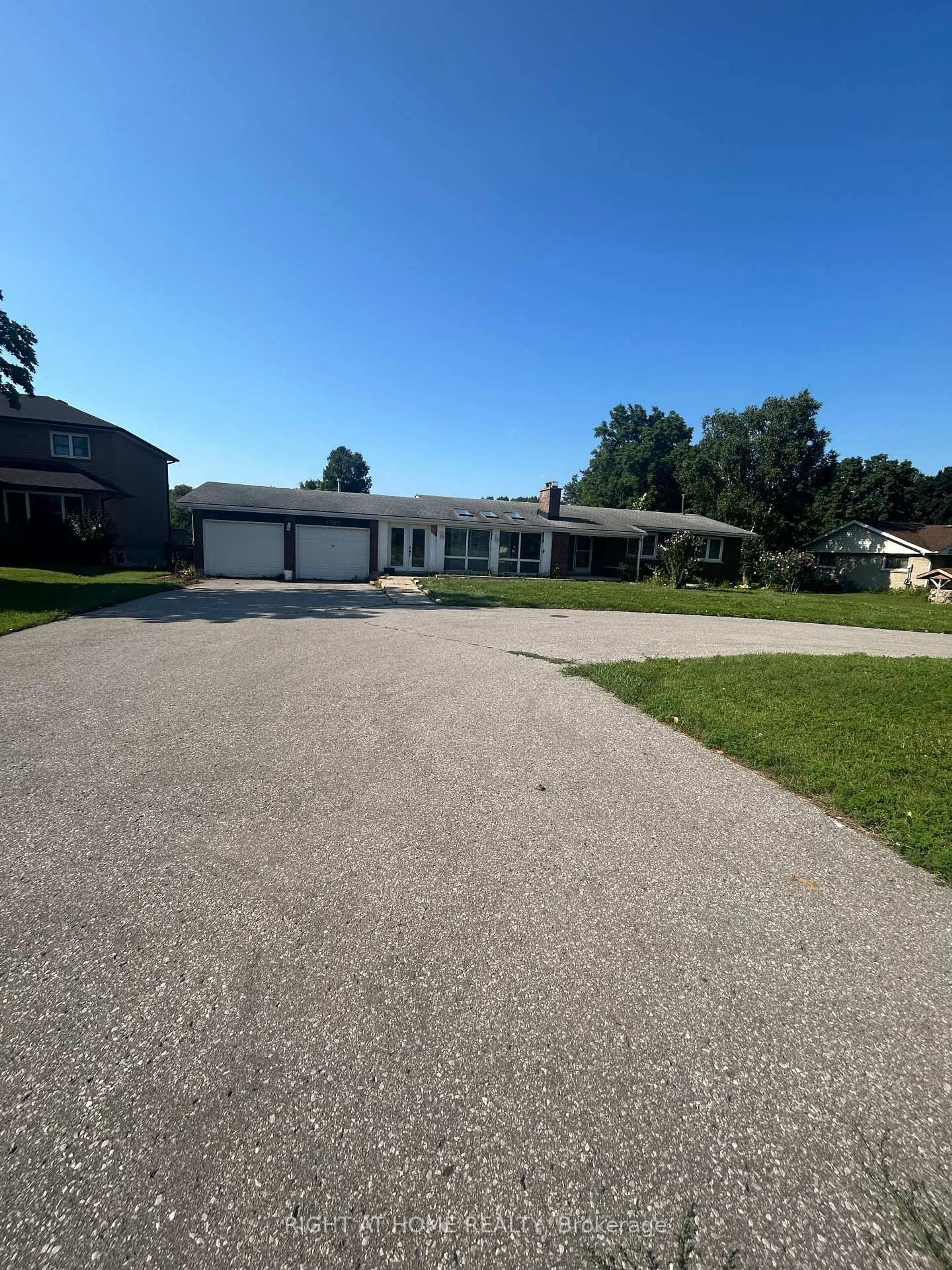 A pic from outside/outdoor area/front of a property/back of a property/a pic from drone, street for 1592 Highway # 2 St, Clarington Ontario L1E 2R7