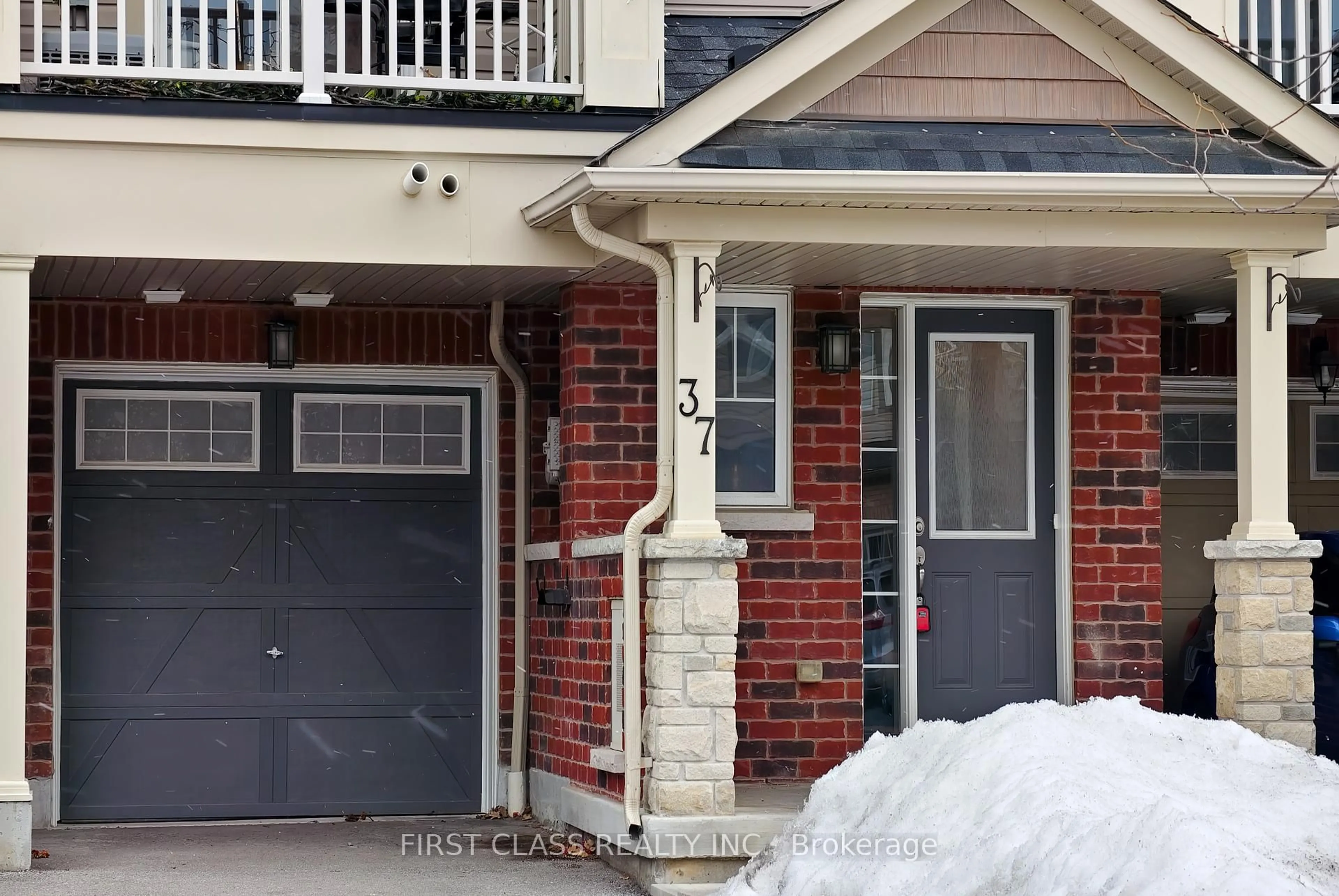 Home with brick exterior material, street for 37 Great Gabe Cres, Oshawa Ontario L1L 0E7