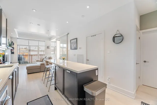 Additional property image - 66 Kippendavie Ave Unit 315