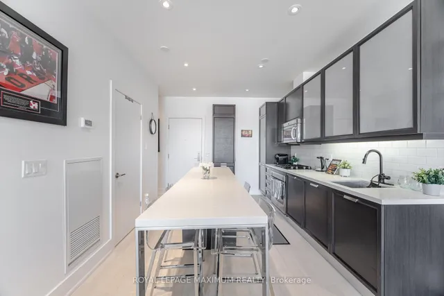Additional property image - 66 Kippendavie Ave Unit 315