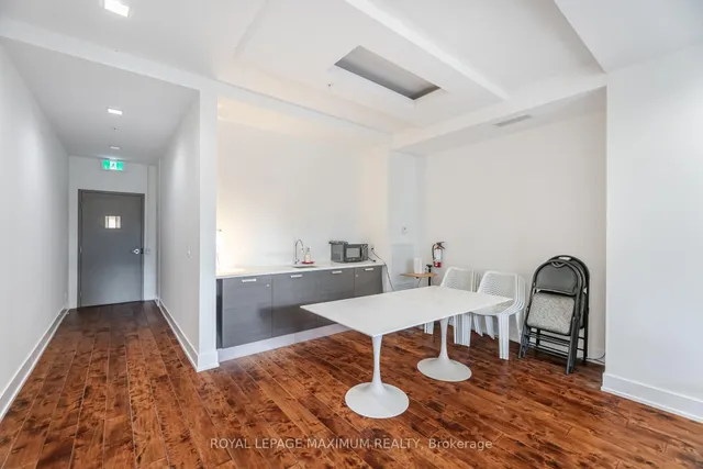 Additional property image - 66 Kippendavie Ave Unit 315