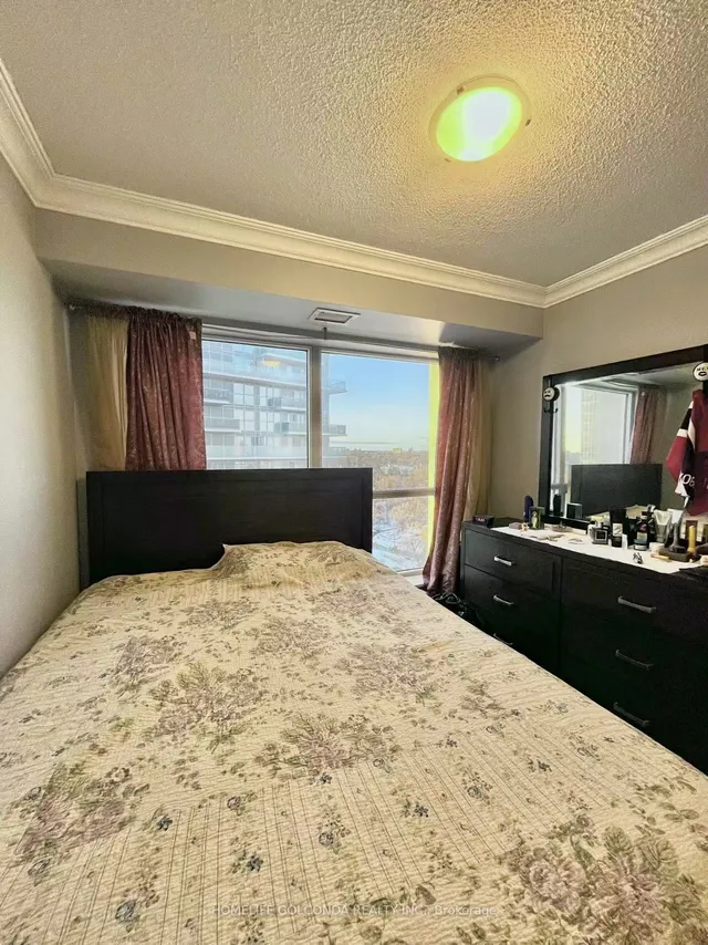 Additional property image - 181 Village Green Sq Unit 1419