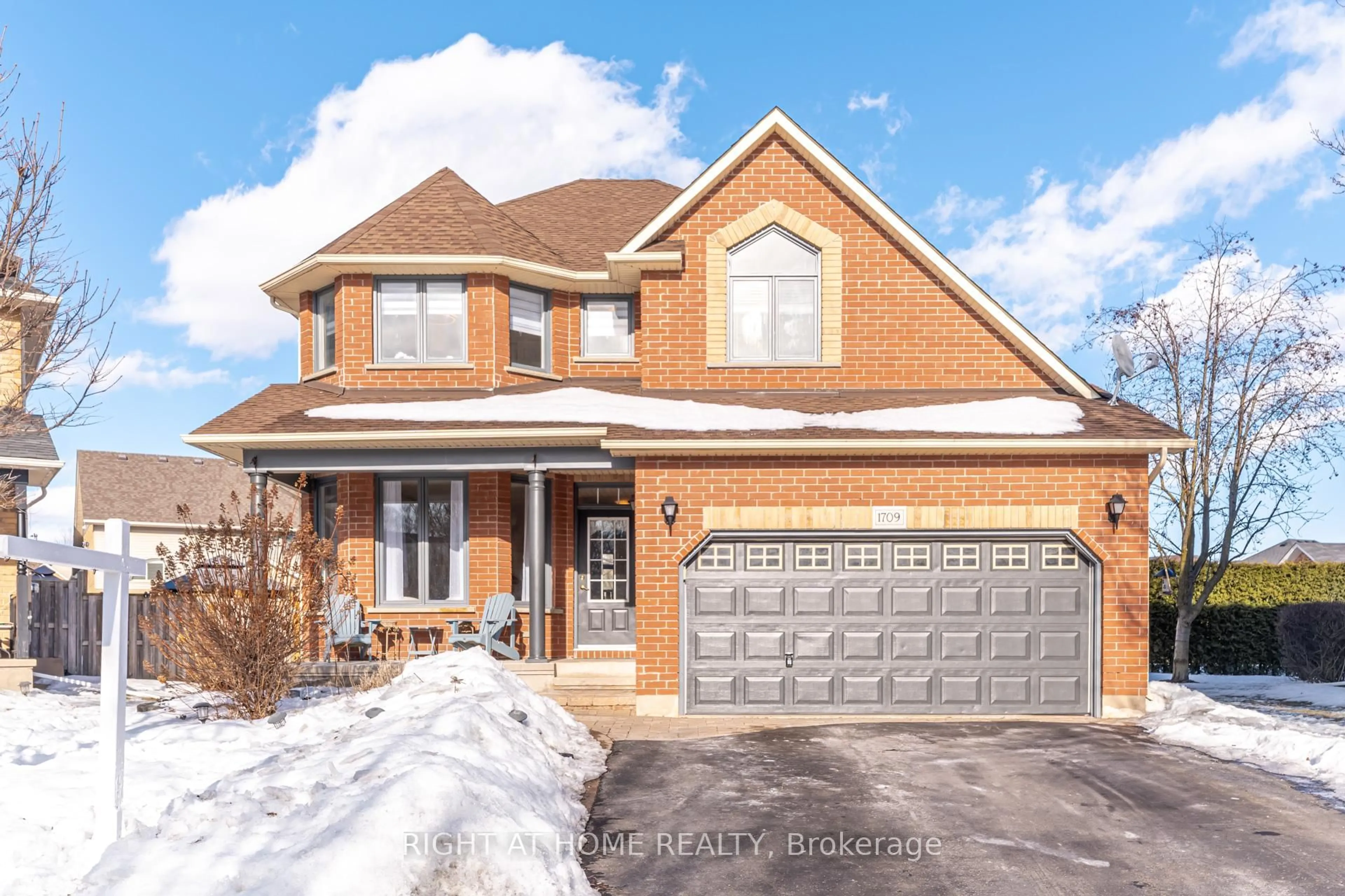 Home with brick exterior material, street for 1709 Bishop Crt, Oshawa Ontario L1G 8B6