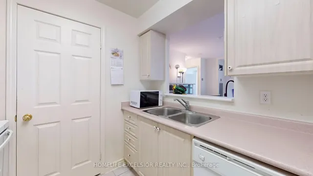 Additional property image - 5039 Finch Ave Unit 708