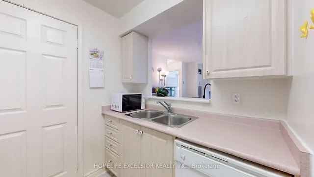 Additional property image - 5039 Finch Ave Unit 708
