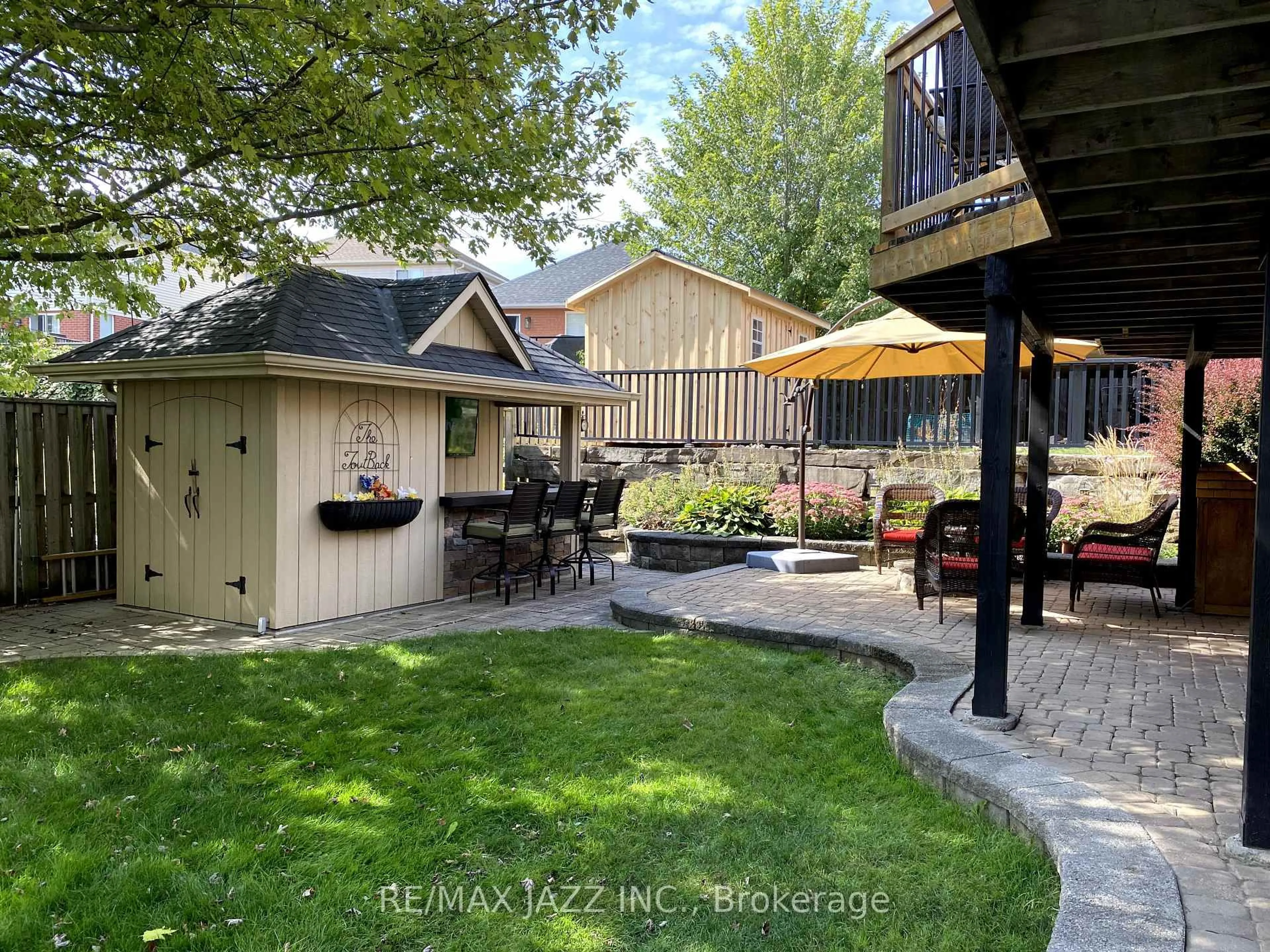 Patio, street for 59 Anders Dr, Scugog Ontario L9L 1T7