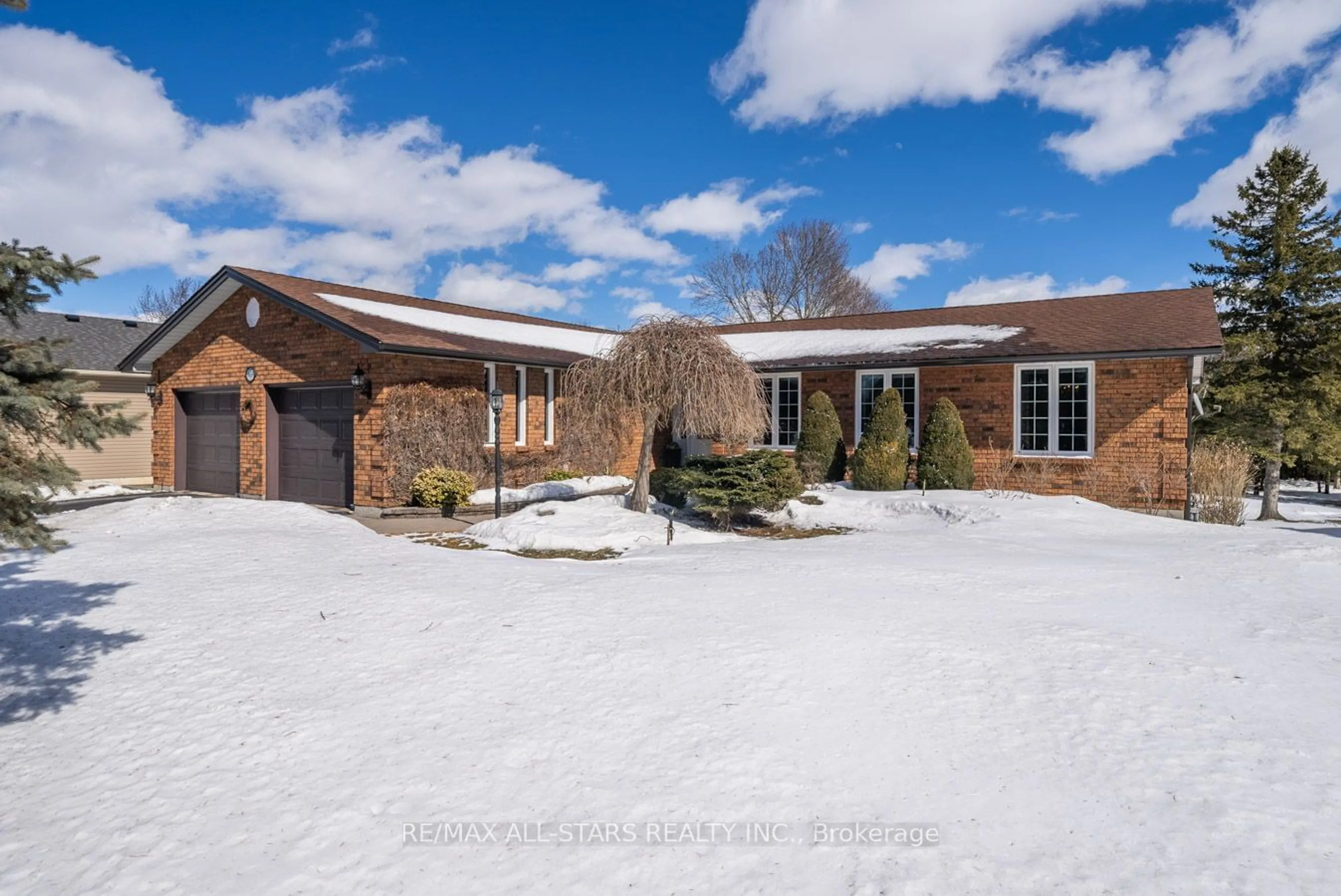 A pic from outside/outdoor area/front of a property/back of a property/a pic from drone, street for 16689 Old Simcoe Rd, Scugog Ontario L9L 1P1