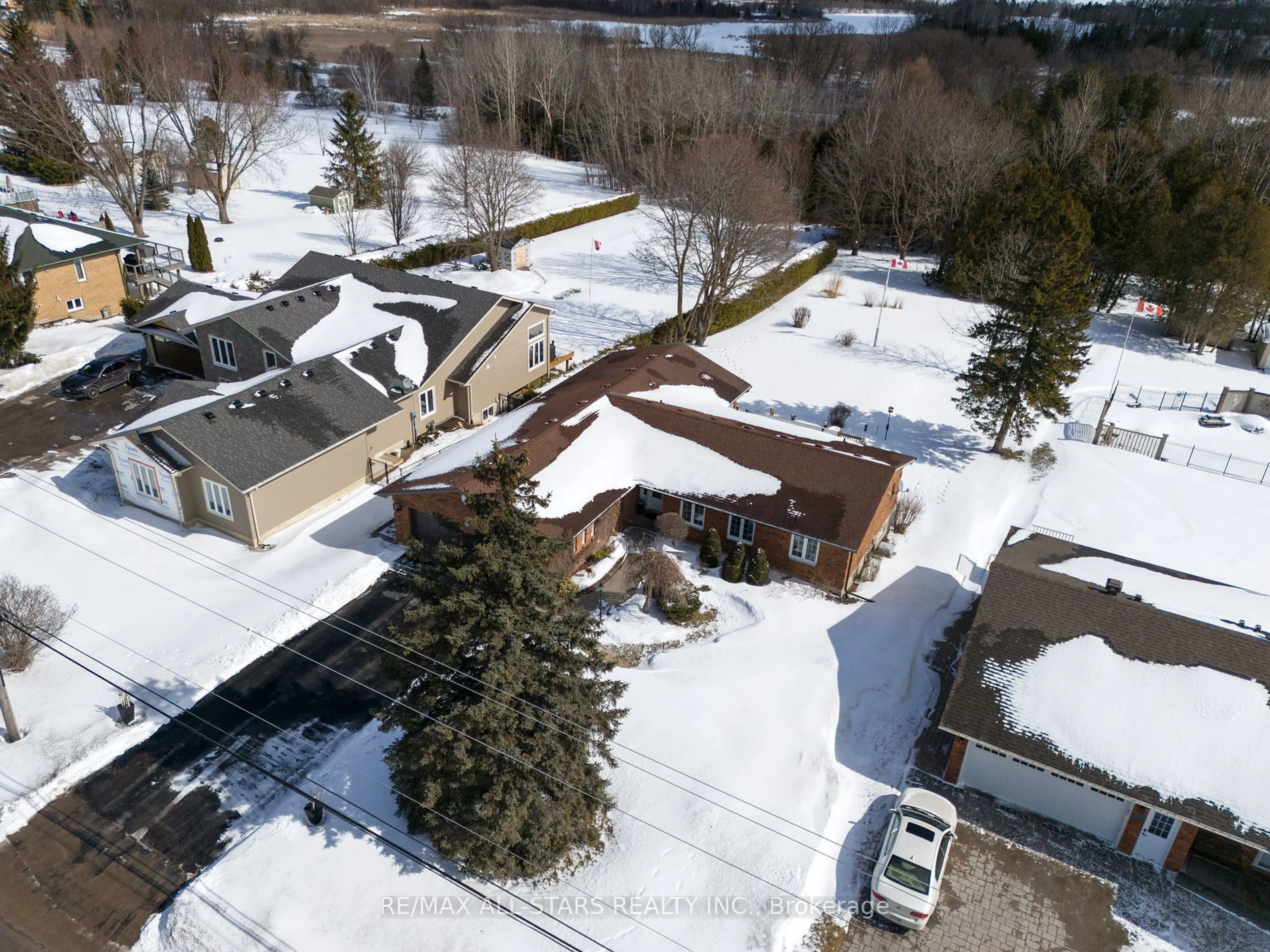 A pic from outside/outdoor area/front of a property/back of a property/a pic from drone, street for 16689 Old Simcoe Rd, Scugog Ontario L9L 1P1