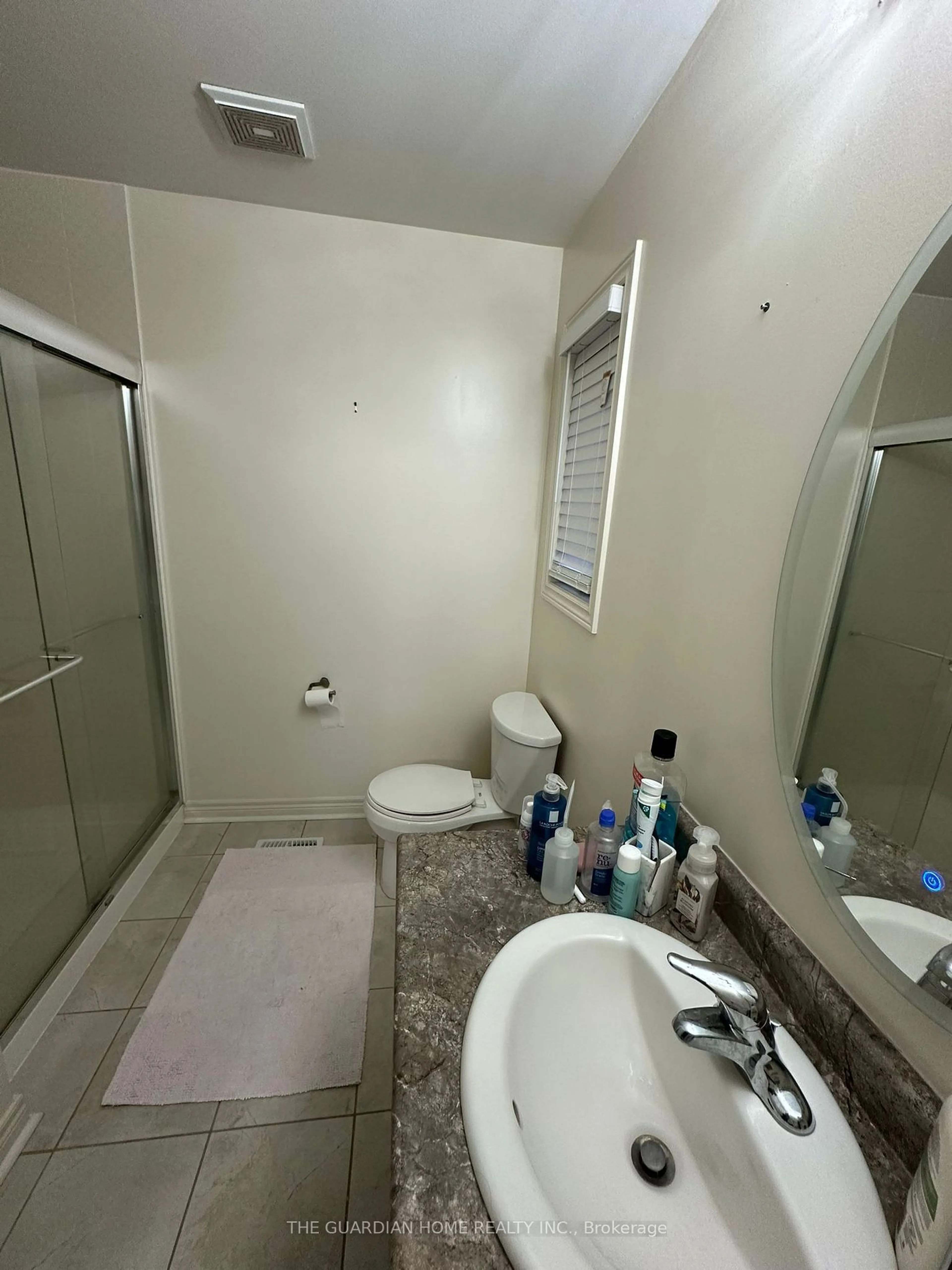 Standard bathroom, unknown for 24 Crellin St, Ajax Ontario L1Z 0P4