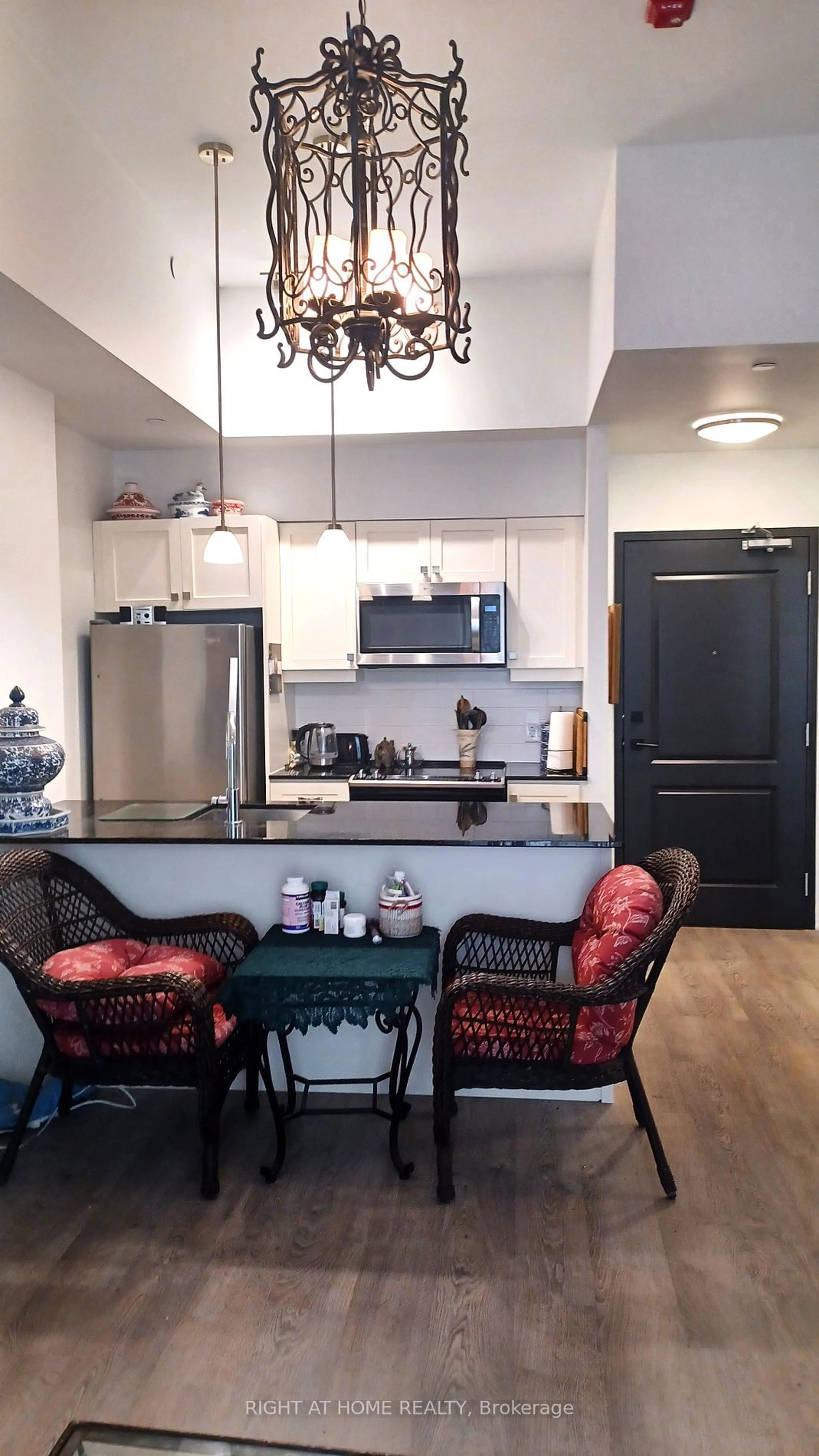 Open concept kitchen, unknown for 1400 Kingston Rd #102, Toronto Ontario M1N 0C2