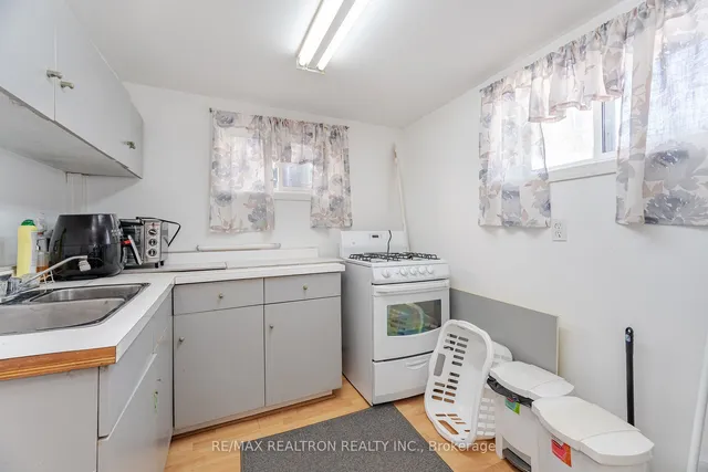 Additional property image - 133 Overture Rd