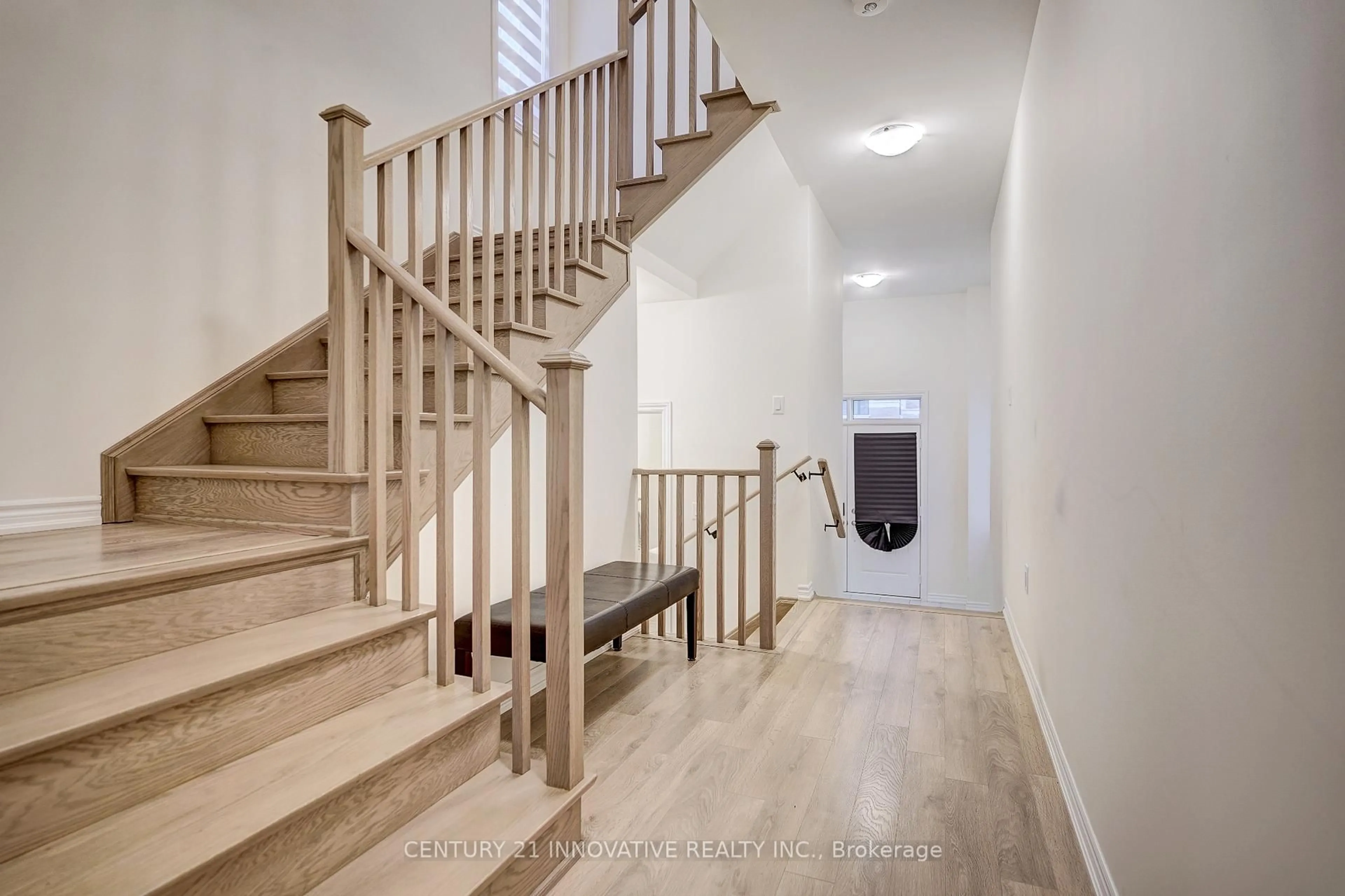 Stairs for 24 Van Wart St, Whitby Ontario L1P 0P8