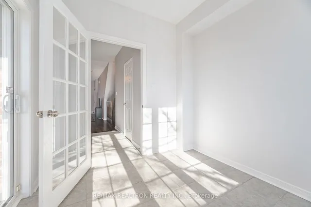 Additional property image - 4711 Kingston Rd Unit 11