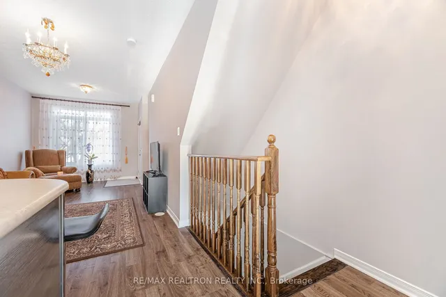 Additional property image - 4711 Kingston Rd Unit 11