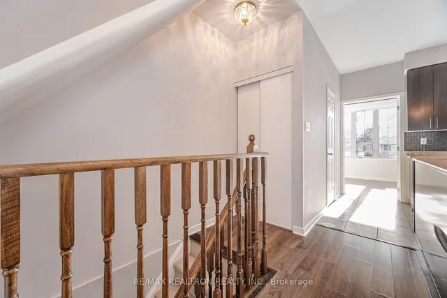 Additional property image - 4711 Kingston Rd Unit 11
