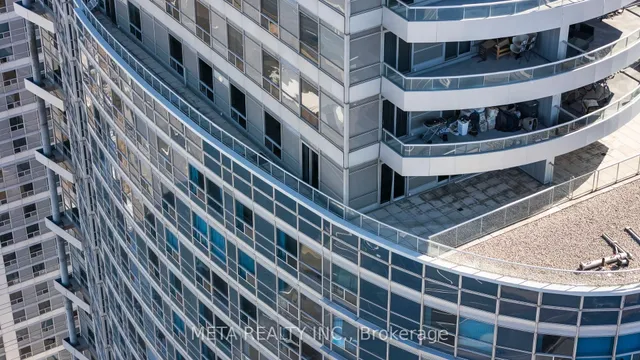 Additional property image - 36 Lee Centre Dr Unit PH107