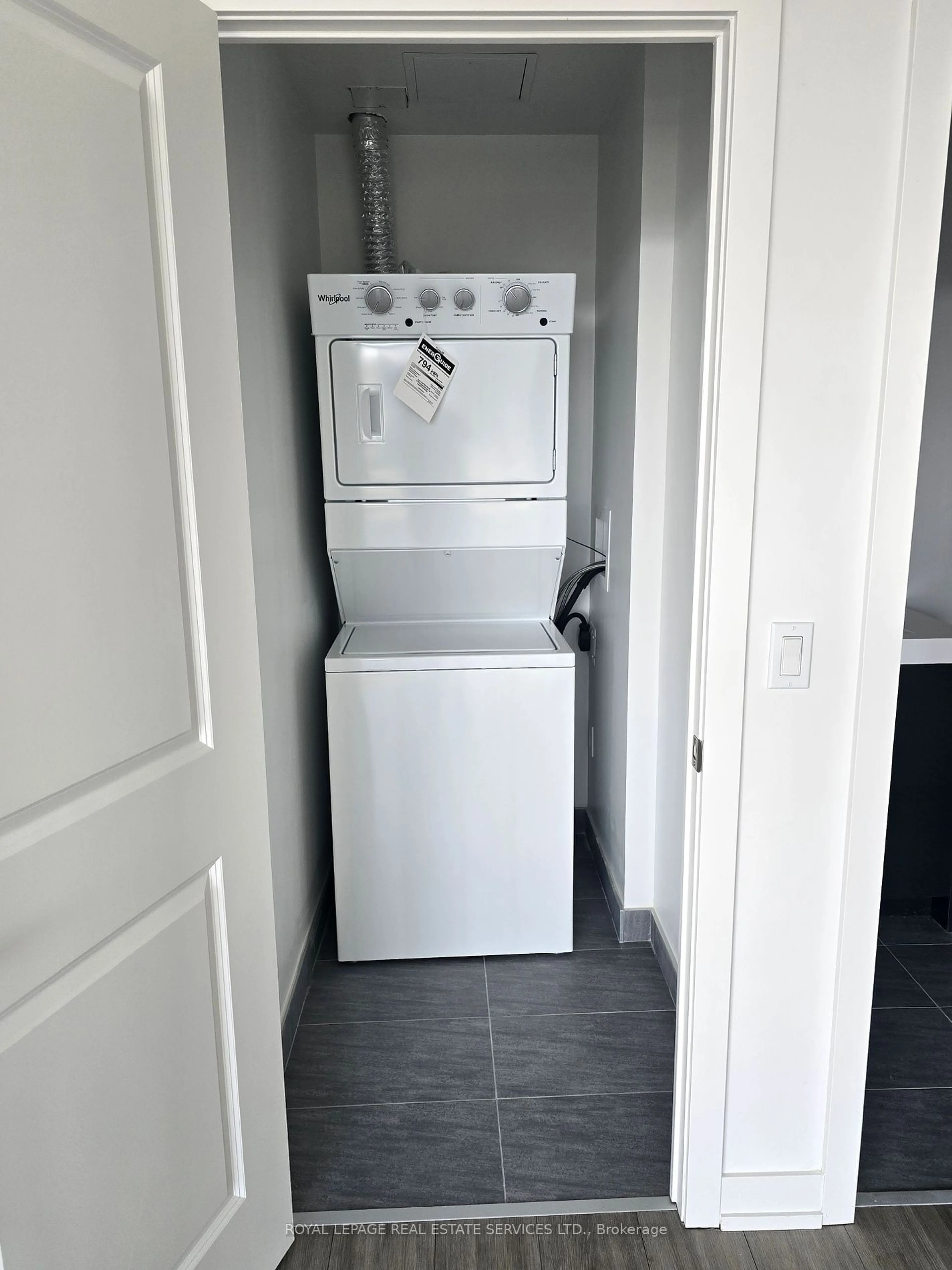 Laundry room for 1010 Dundas St #PH05, Whitby Ontario L1N 2K2