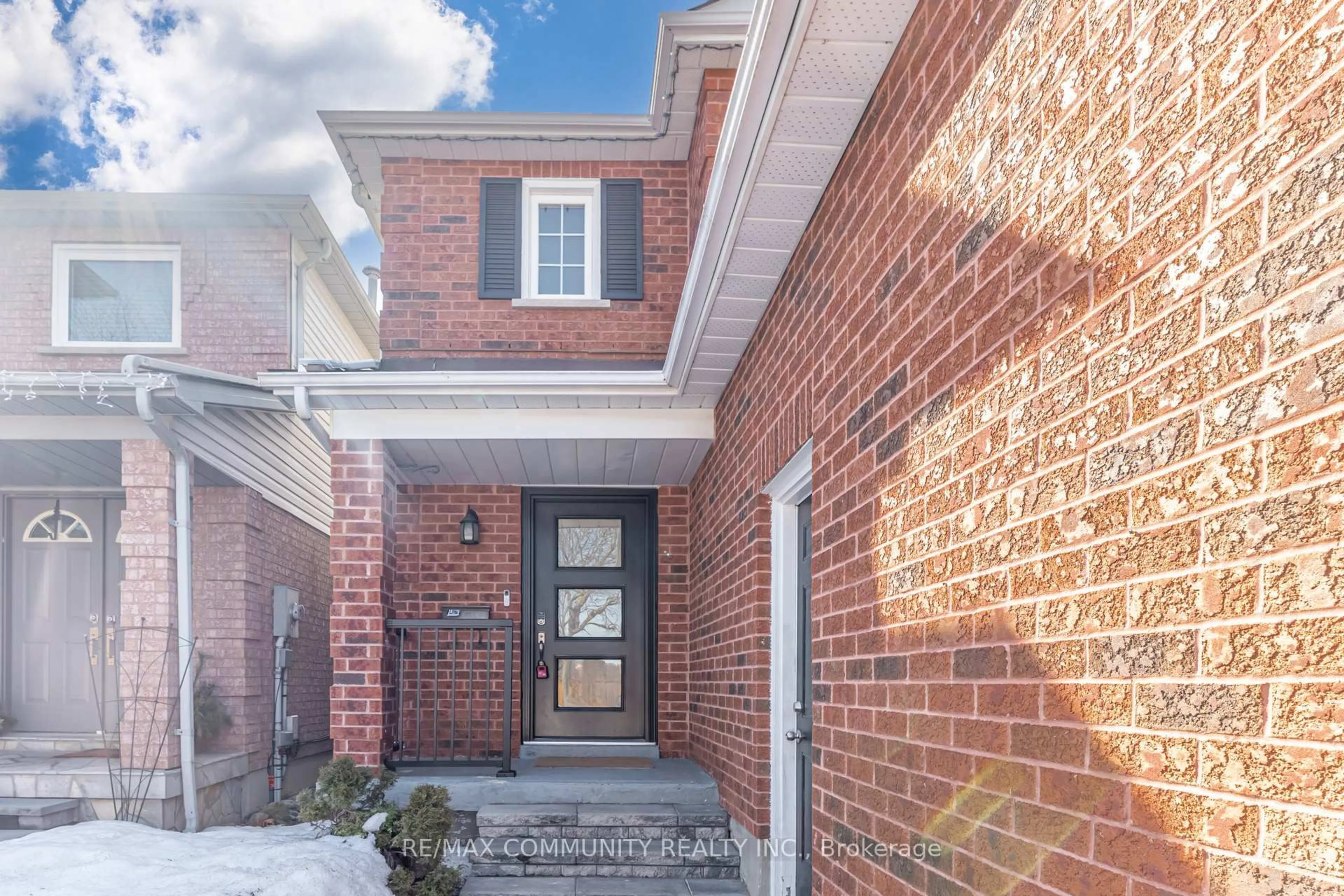 Home with brick exterior material, street for 8 Simnick Cres, Clarington Ontario L1E 2V8