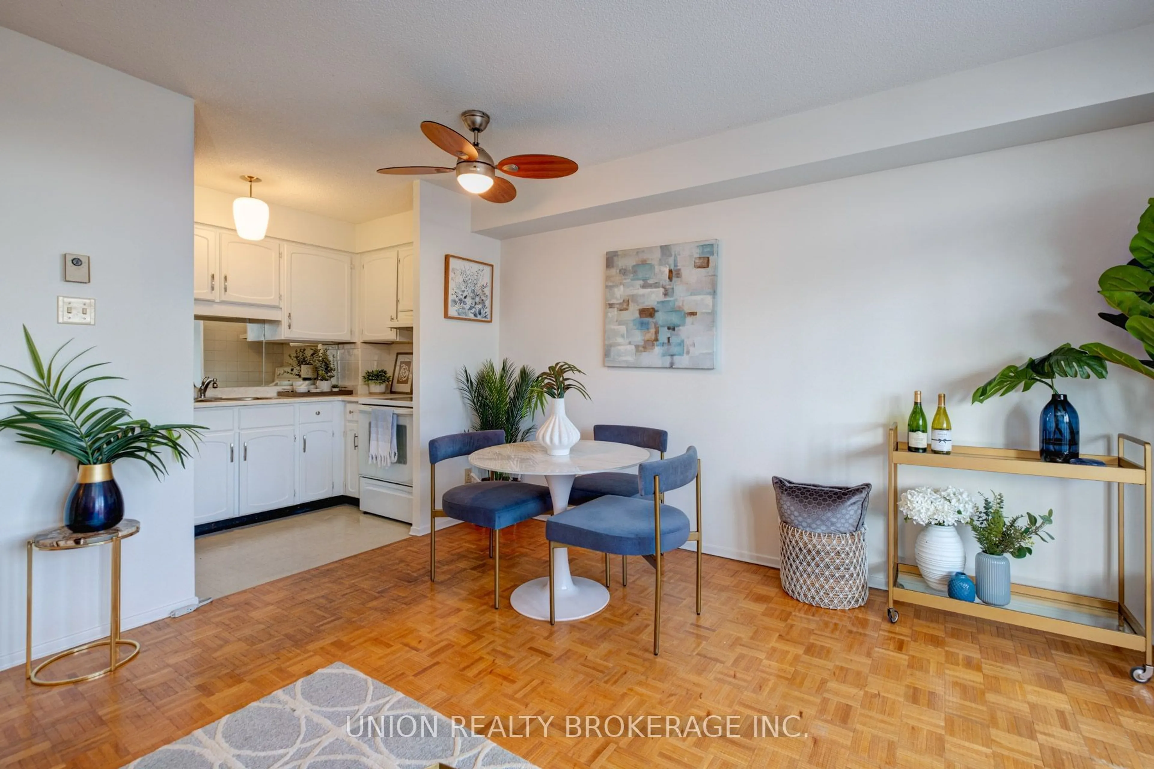 Open concept kitchen, unknown for 50 Old Kingston Rd #5-511, Toronto Ontario M1E 4Y1