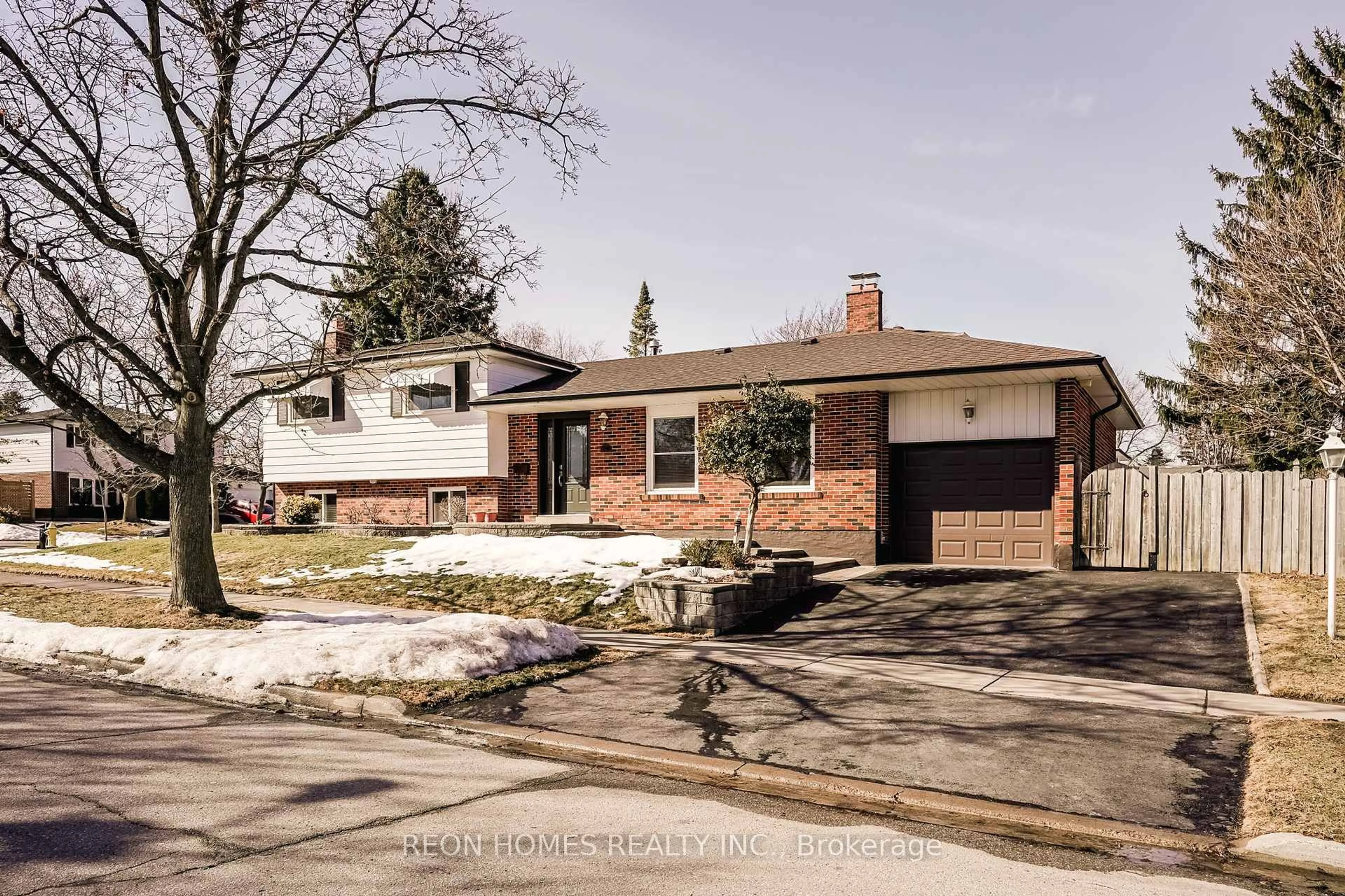 Home with brick exterior material, street for 50 Chapais Cres, Toronto Ontario M1C 2C5