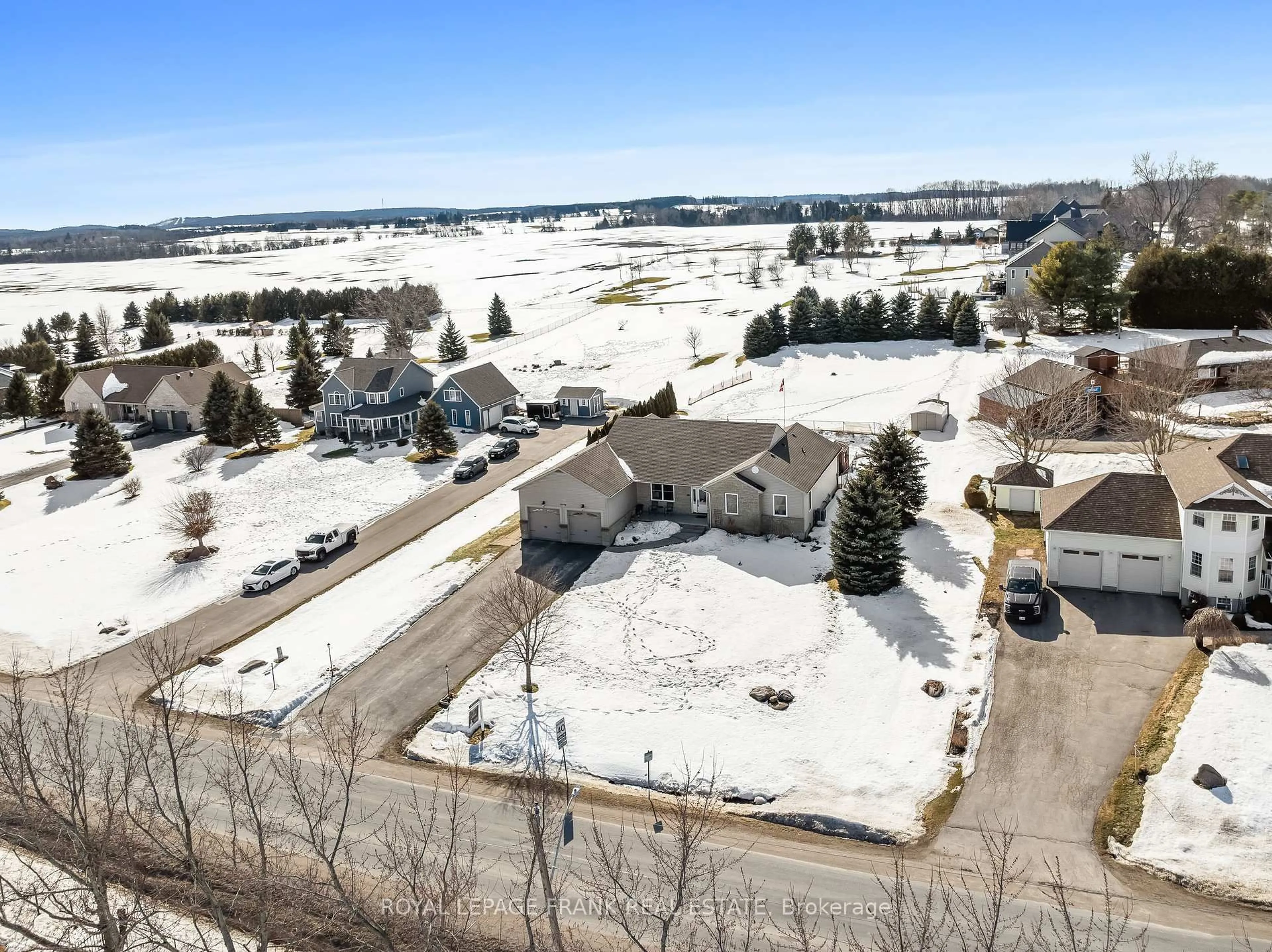 A pic from outside/outdoor area/front of a property/back of a property/a pic from drone, unknown for 15970 Marsh Hill Rd, Scugog Ontario L9L 1Y9