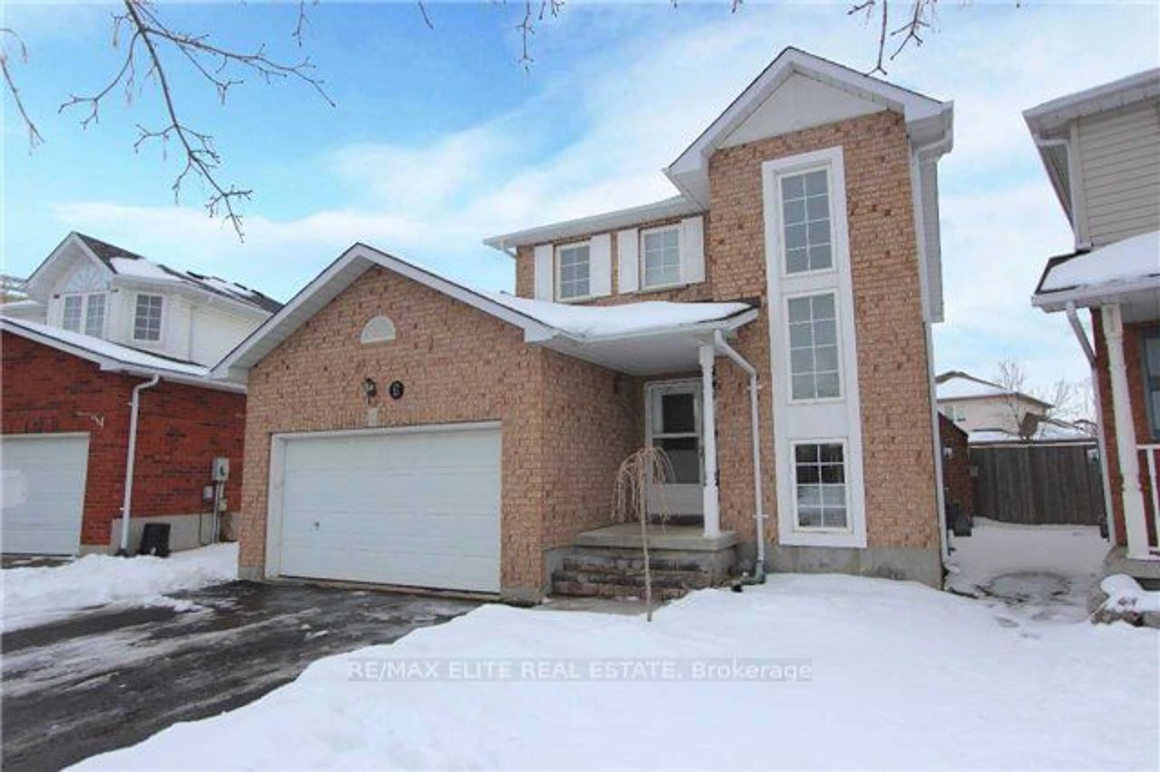 Home with brick exterior material, street for 1785 Mcgill Crt, Oshawa Ontario L1G 8A3