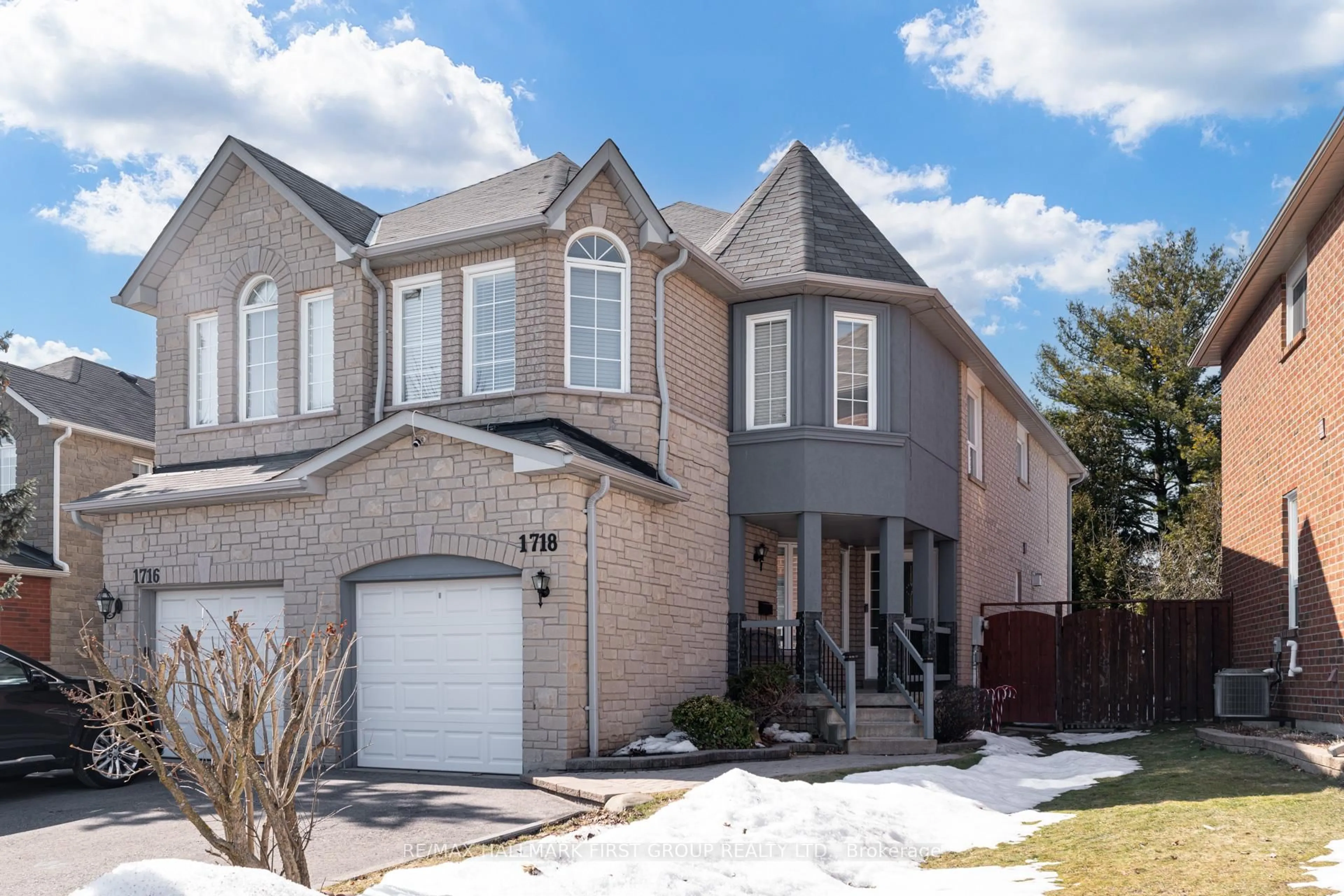 Home with brick exterior material, street for 1718 Autumn Cres, Pickering Ontario L1V 6X4