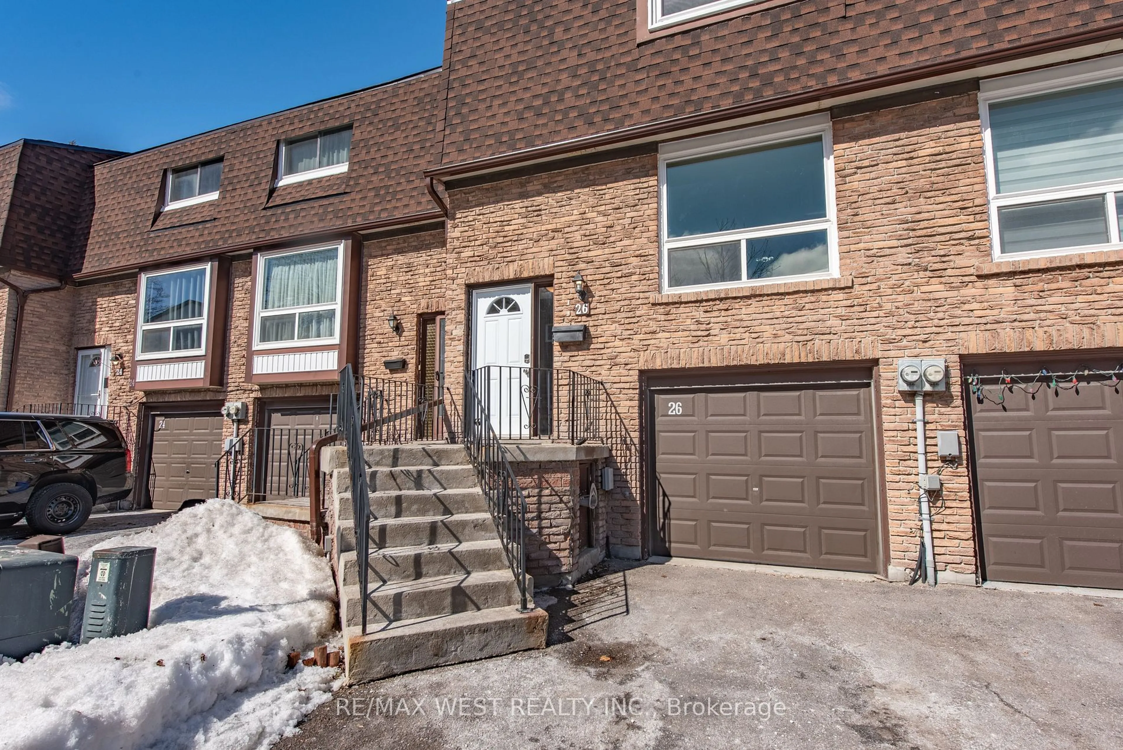 Home with brick exterior material, street for 222 Pearson St #26, Oshawa Ontario L1G 7C6