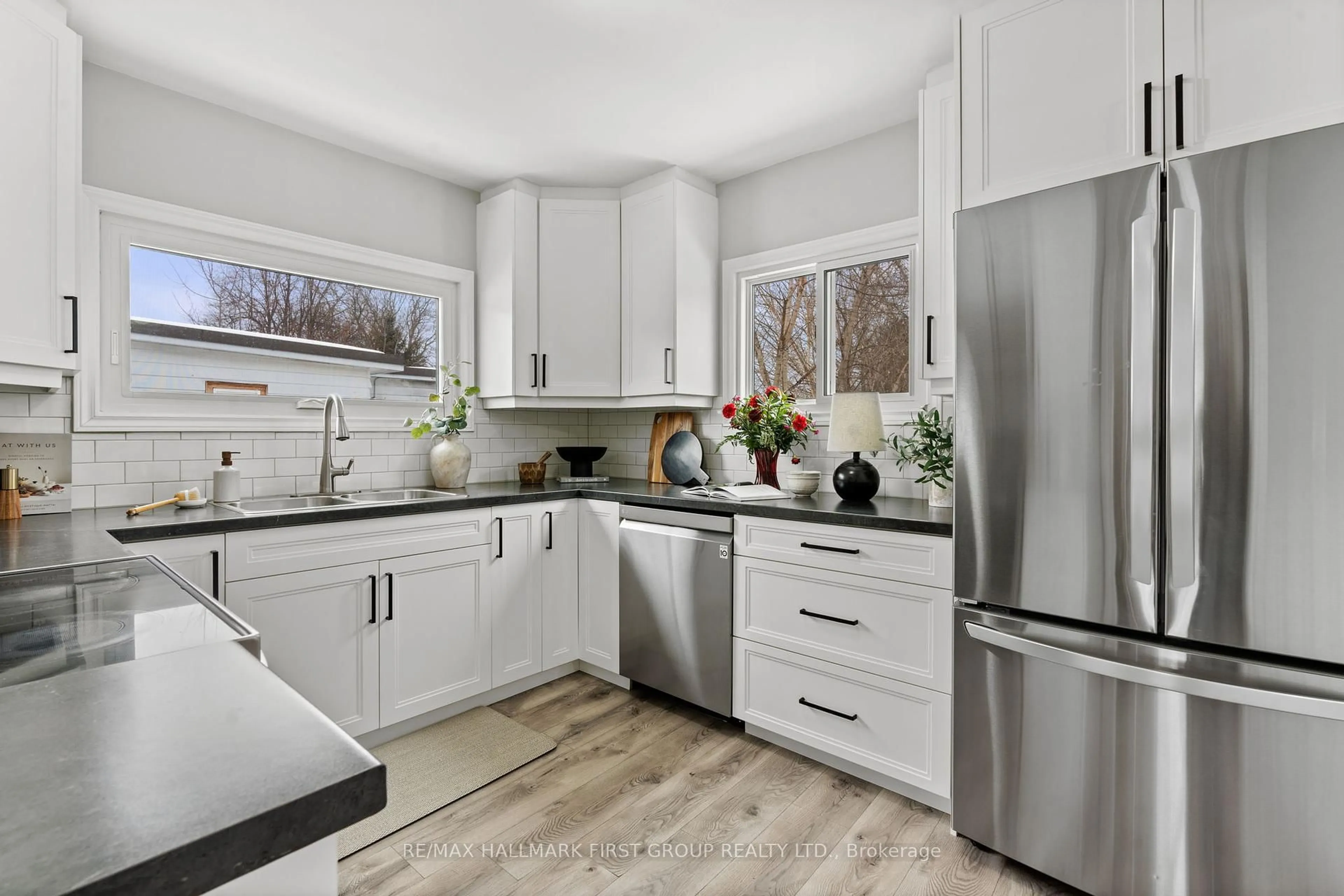 Contemporary kitchen, unknown for 101 Westmoreland Ave, Oshawa Ontario L1G 2N2