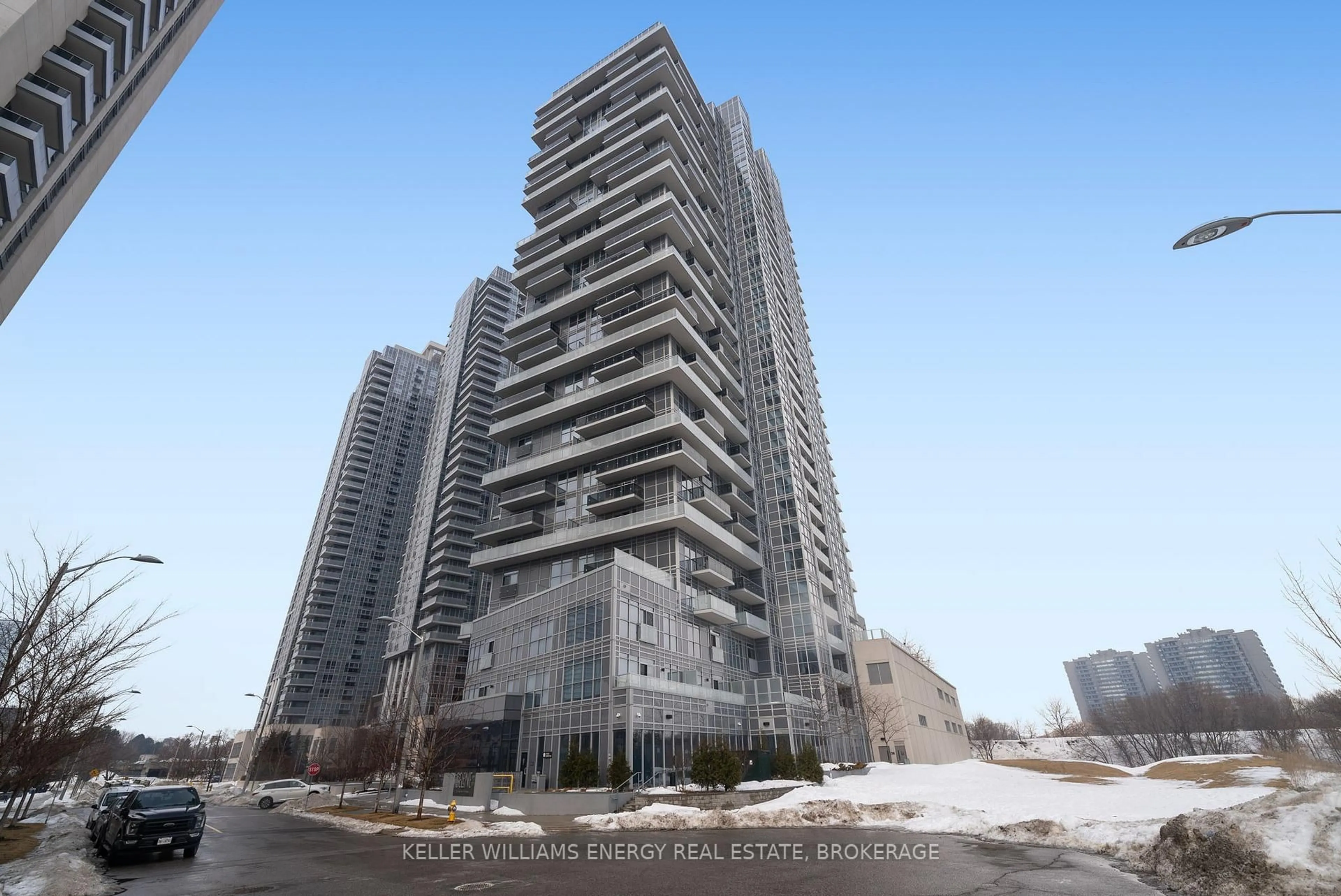 Indoor foyer for 225 Village Green Sq #805, Toronto Ontario M1S 0N4