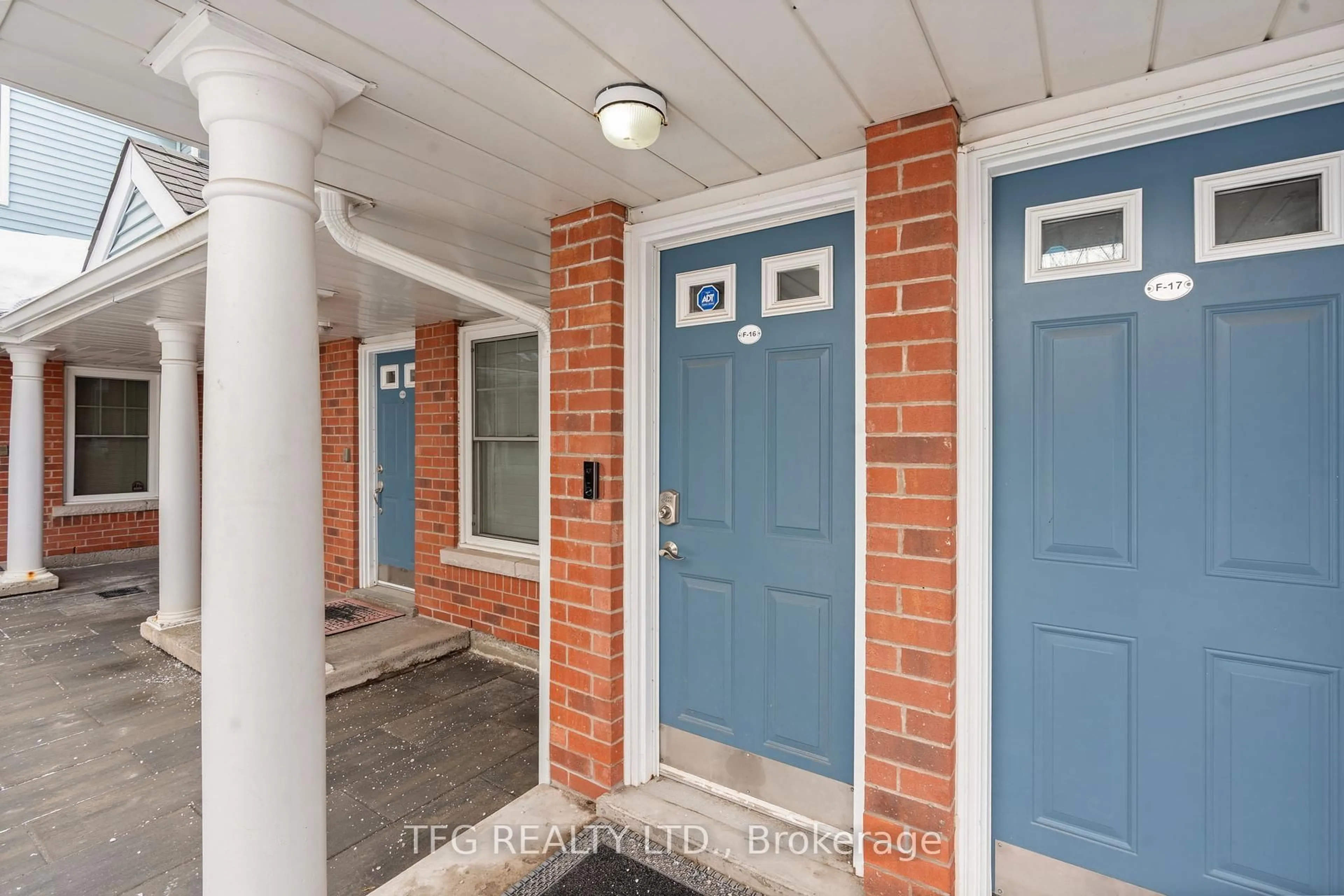 Indoor entryway for 1667 Nash Rd #F16, Clarington Ontario L1E 1S8