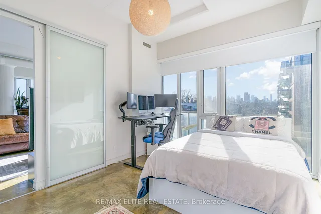 Additional property image - 201 Carlaw Ave Unit 412