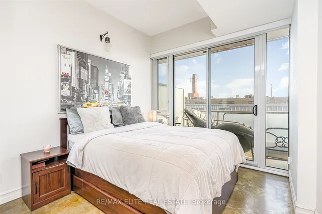 Additional property image - 201 Carlaw Ave Unit 412