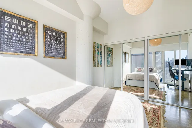 Additional property image - 201 Carlaw Ave Unit 412