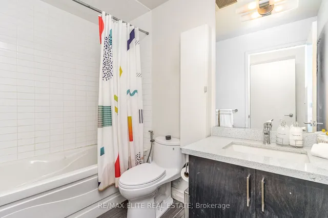 Additional property image - 201 Carlaw Ave Unit 412