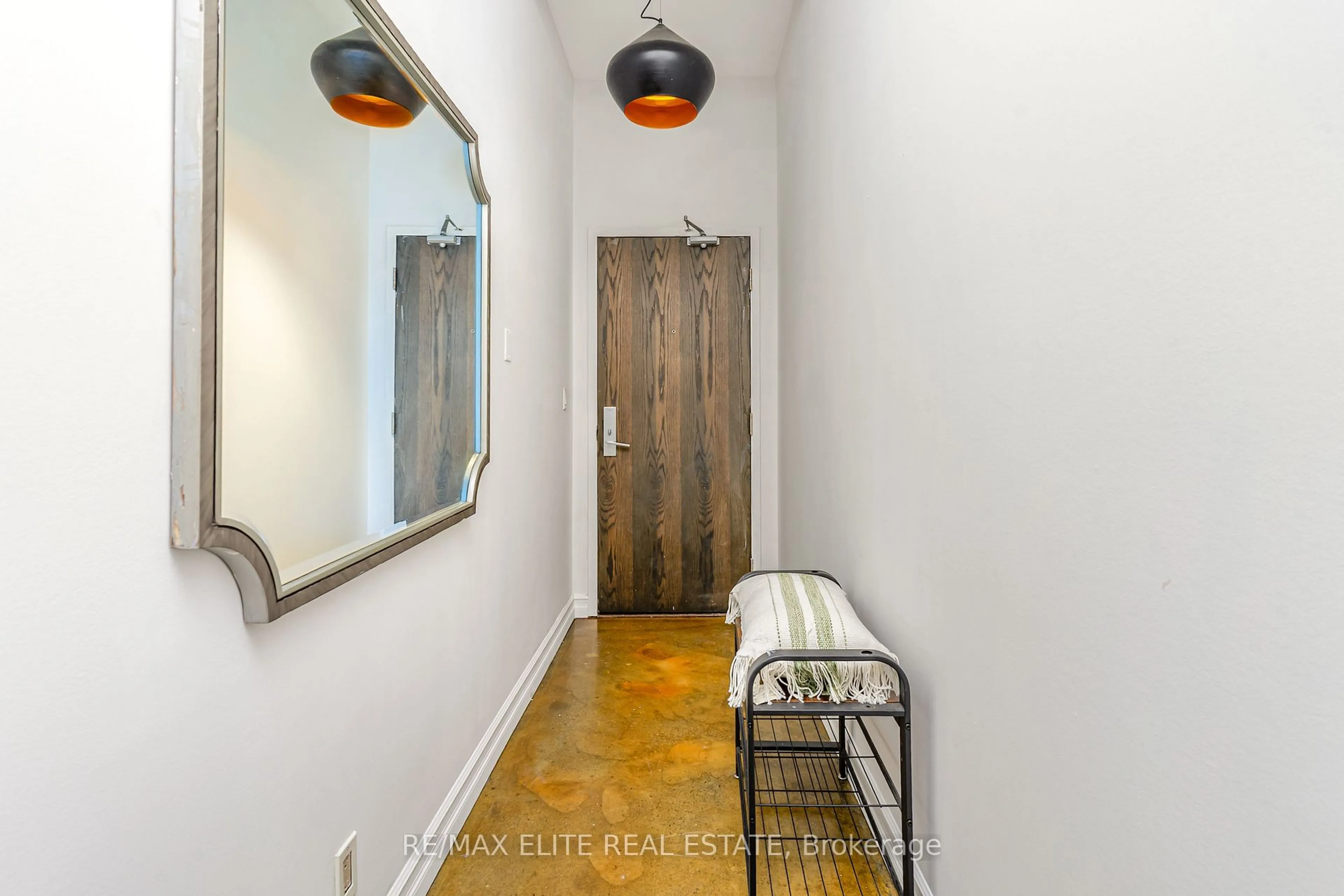 Indoor entryway for 201 Carlaw Ave #412, Toronto Ontario M4M 2S3