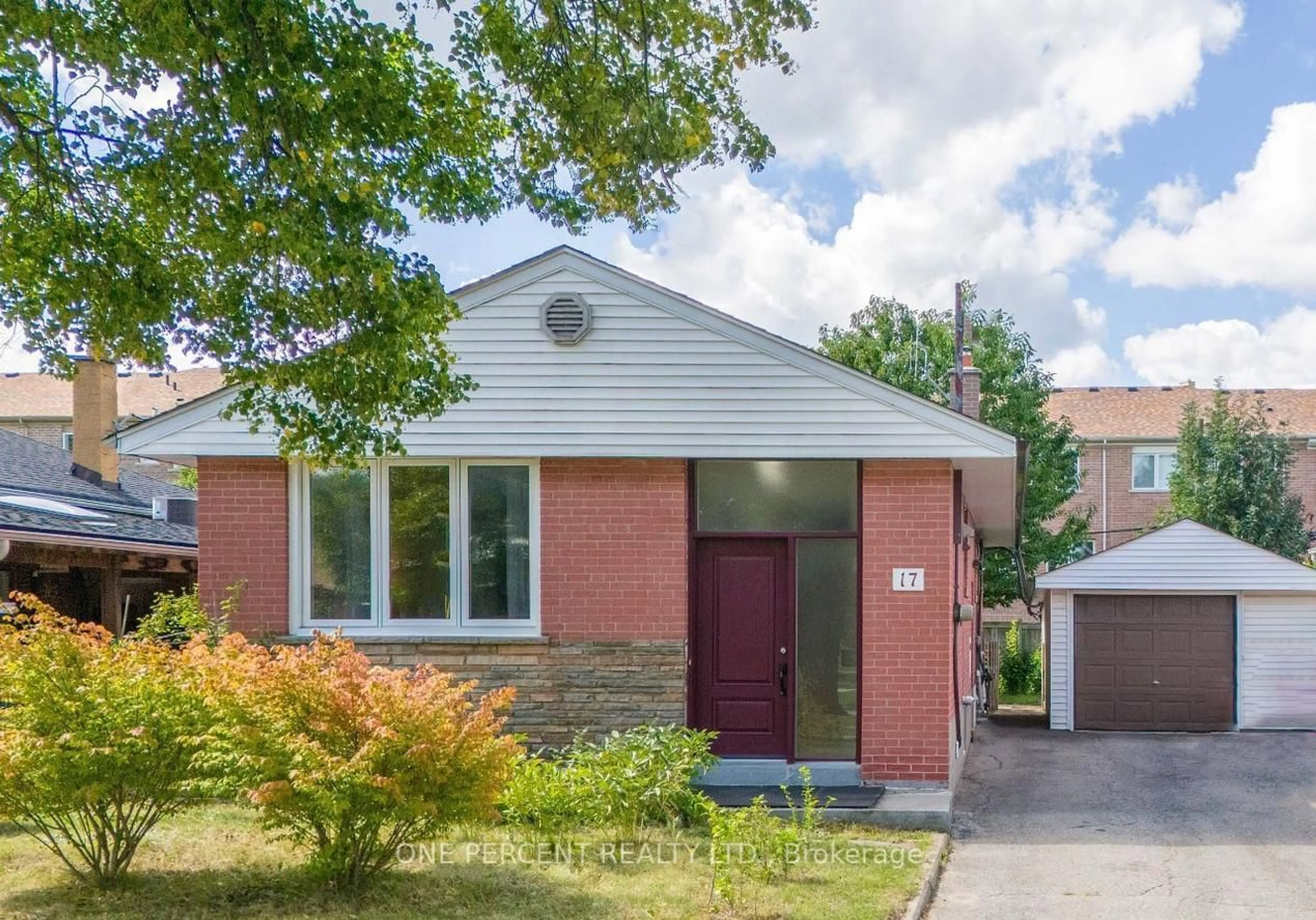 Home with brick exterior material, street for 17 Savarin St, Toronto Ontario M1J 1Z7