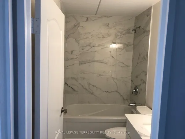 Additional property image - 2 Glamorgan Ave Unit 1005